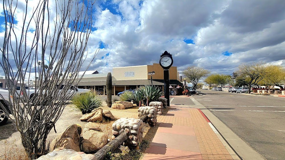 Roaming Through Arizona : Hassayampa Well; dude ranch; rodeo