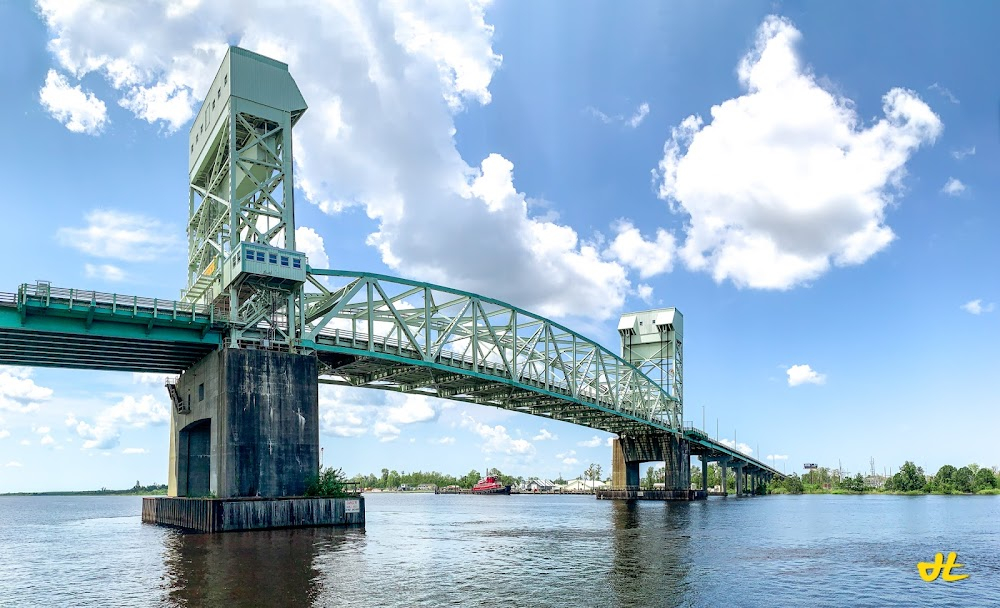 Trick or Treat : Bridge scenes