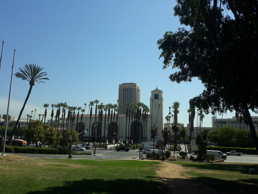 True Confessions : HIspanic celebration with Union Station in background