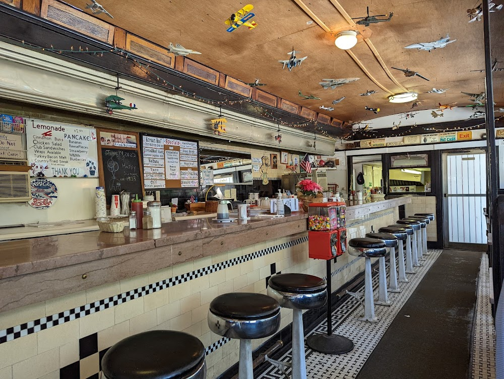 Tumbledown : Fly Me to the Spoon Diner