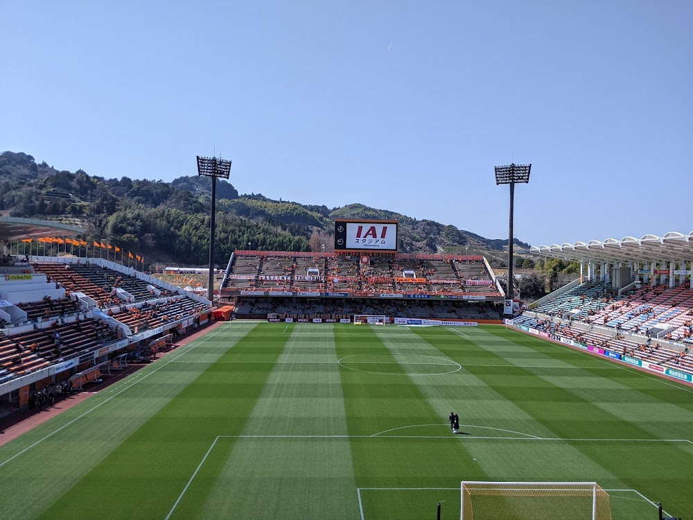 Vegalta: Soccer, Tsunami and the Hope of a Nation : Archival footage - match versus Shimizu S-Pulse