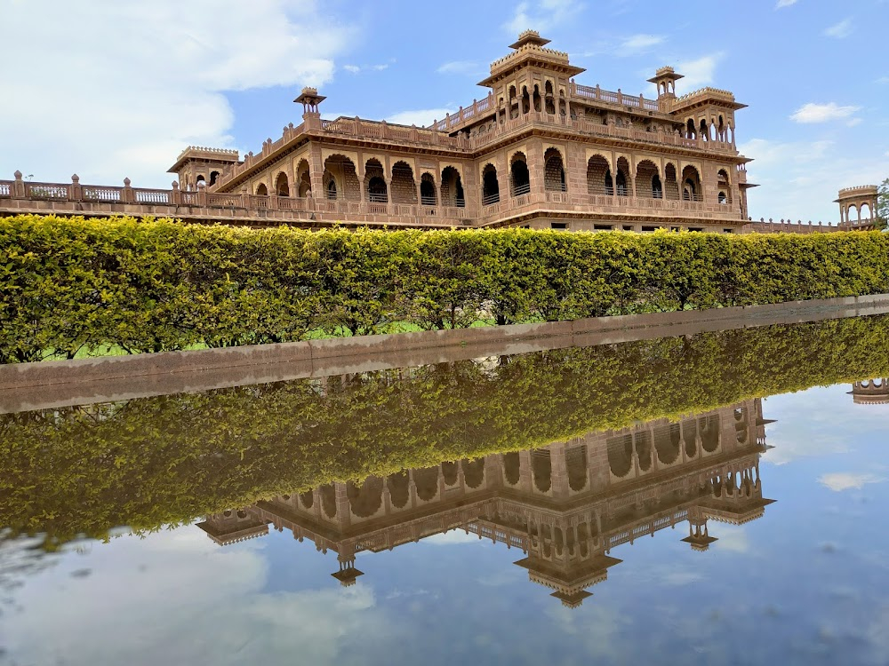 Viceroy's House : the staff/kitchen quarters