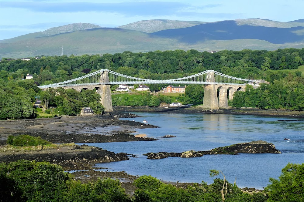 Craith : overlooking the Menai Strait