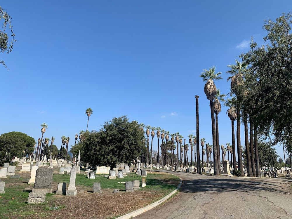 Twogether : Cemetery scenes.