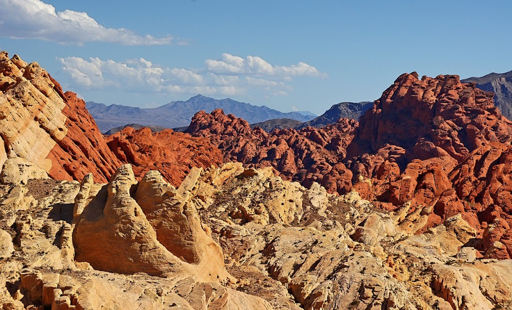 Nightwing : bat cavern desert landscape environs