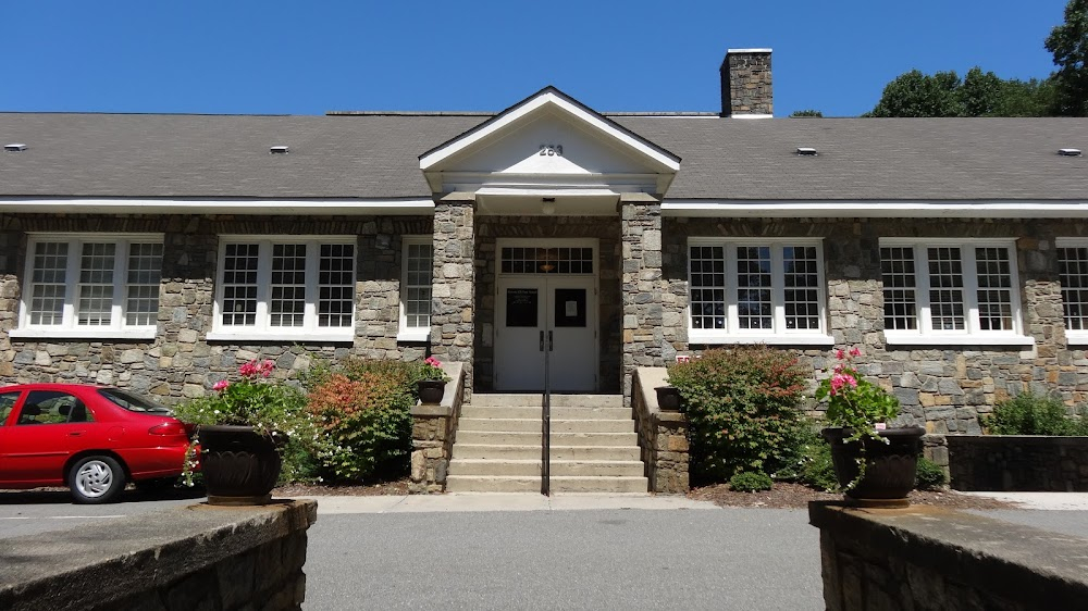 Where the Lilies Bloom : Elk Park School - converted to apartments in 2004