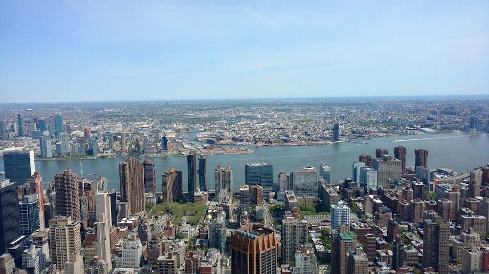 Who Was That Lady? : Exterior - Empire State Building, Davis, Miuke, and Ann meet Belka