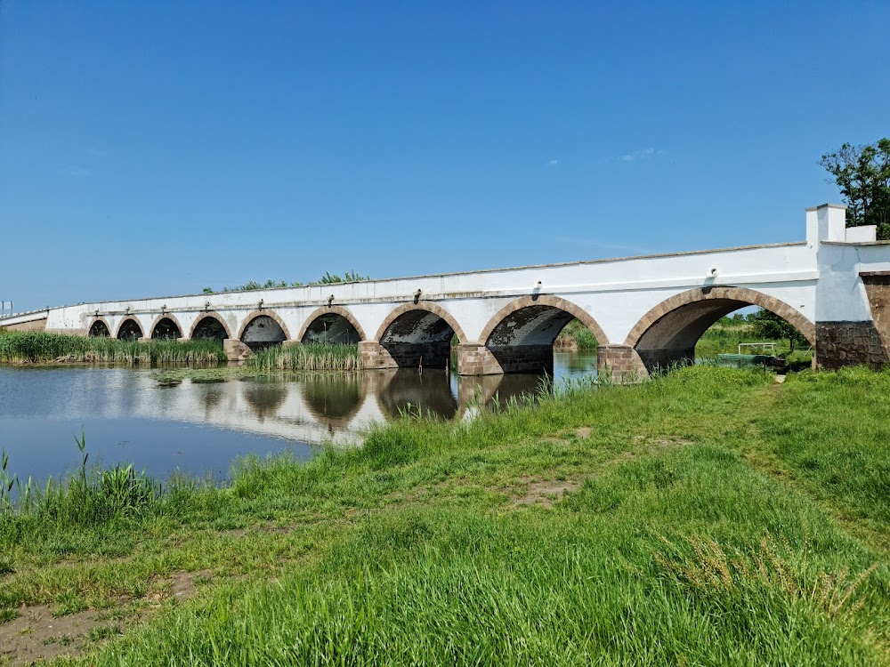 Wie füttert man einen Esel : aka 'Nine-holed Bridge'