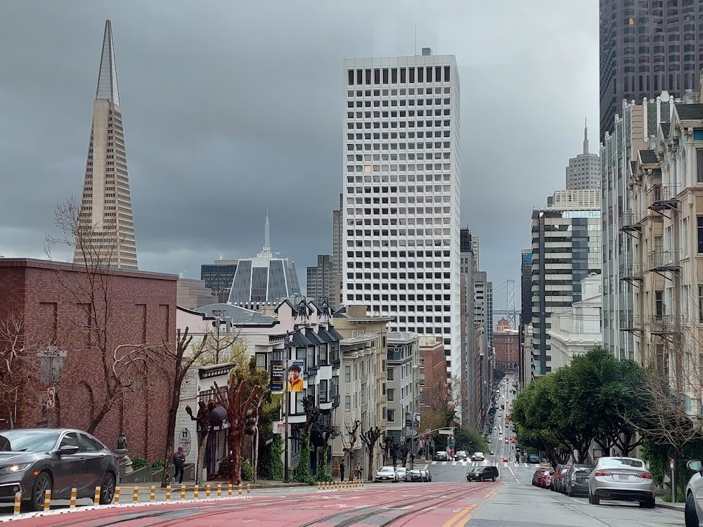 Woman on the Run : Eleanor gets of a cable car here on her way to Frank's doctor's office