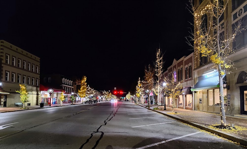 Christmas Wonderland : Main Street shot in trailer & near end of movie