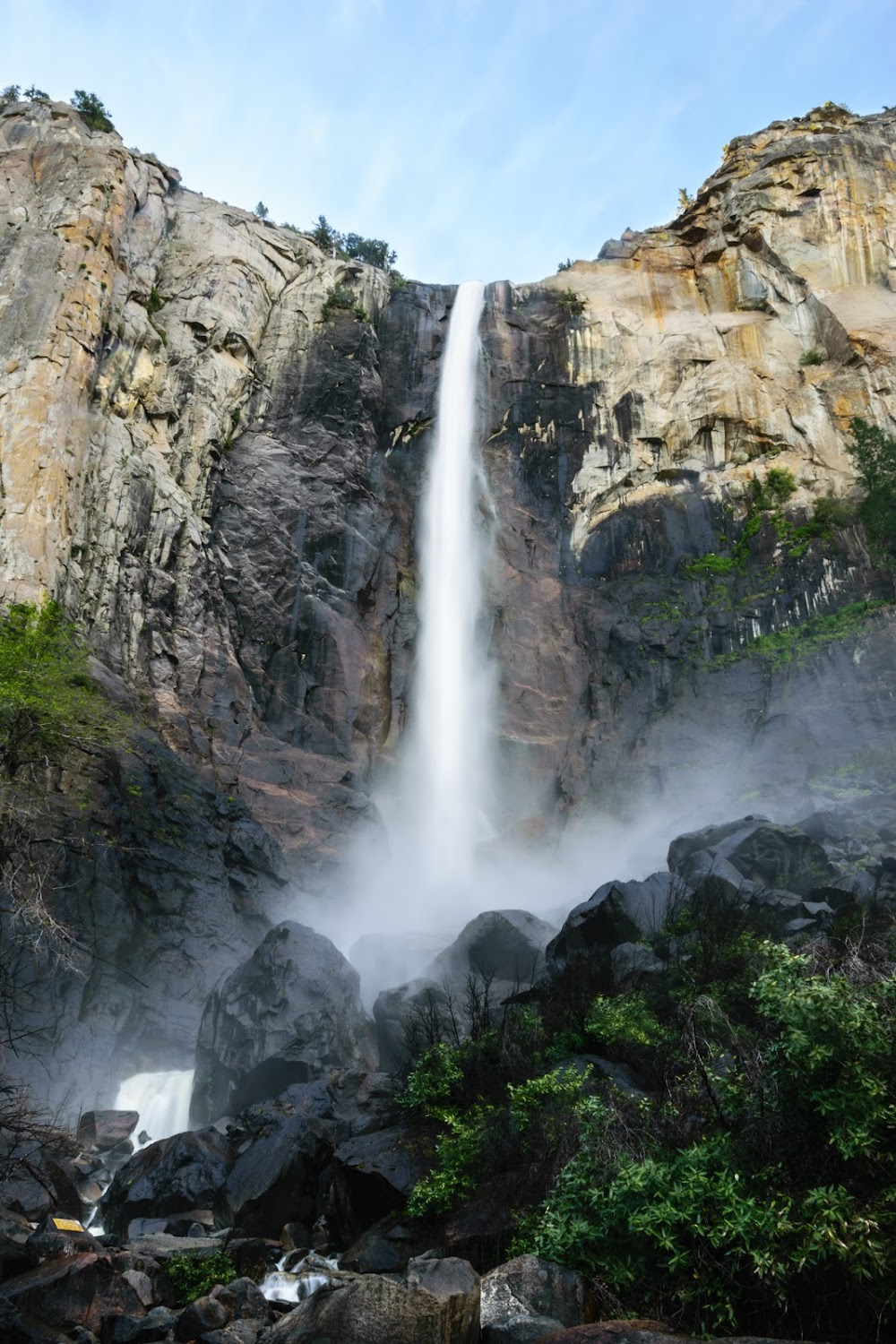 Yosemite the Magnificent : 