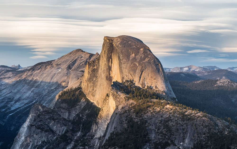 Secret Yosemite : Rock climbing attraction