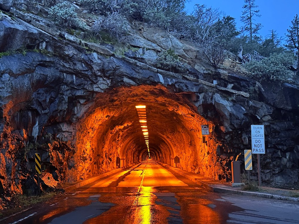 Yosemite the Magnificent : 