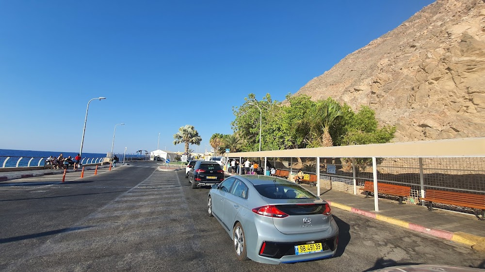 Yossi : Border crossing station to the Sinai