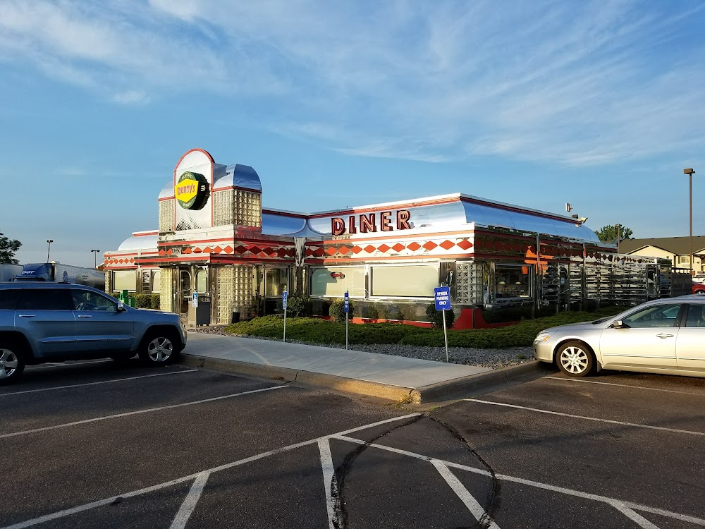 Young Adult : Denny's