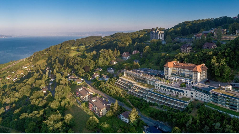 Zodiaque : Jérôme Saint-André's hotel